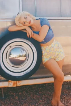 Nashville Crop Top By>Bettie Page Best